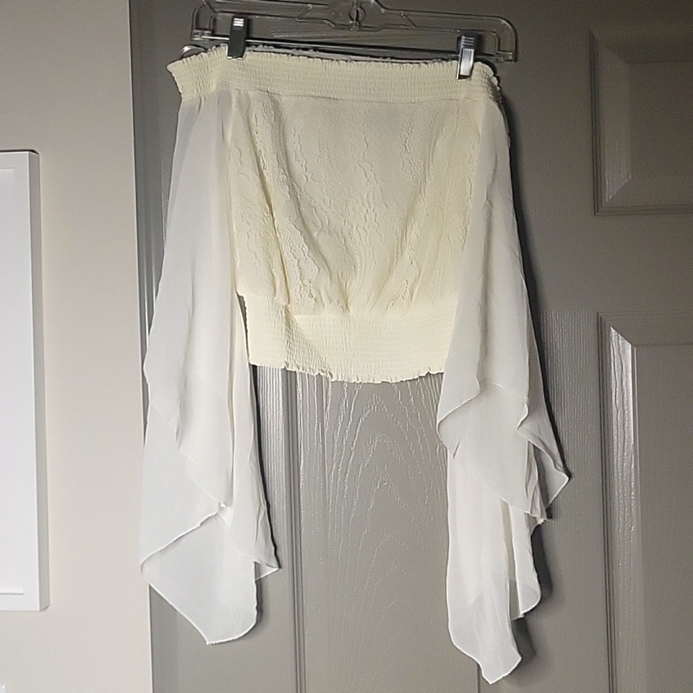 Bebe lace off-shoulder blouse - M